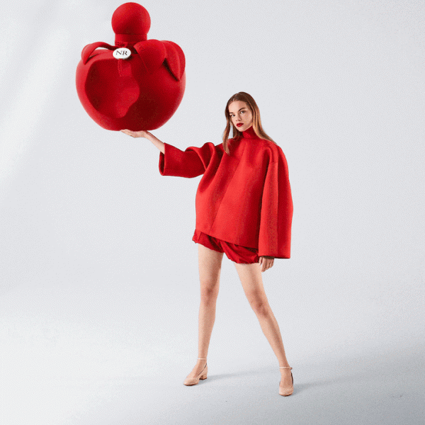 Eat me: чем пахнет новое парфюмерное яблоко Nina Ricci