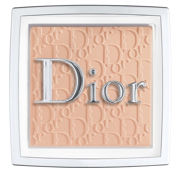 Как сделать ретро-макияж с двойными стрелками в стиле 60-х: показывает арт-директор по макияжу Dior
