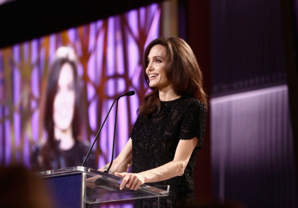 Анджелина Джоли выступила с проникновенной речью