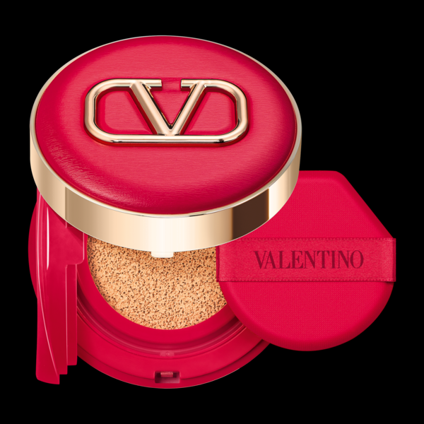 Макияж в стиле девушки Valentino: как выглядят бьюти-образы с показа Valentino Rendez-Vous SS22