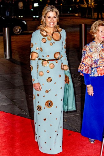 Образ, который войдет в историю: королева Максима в «полуголом» платье Claes Iversen